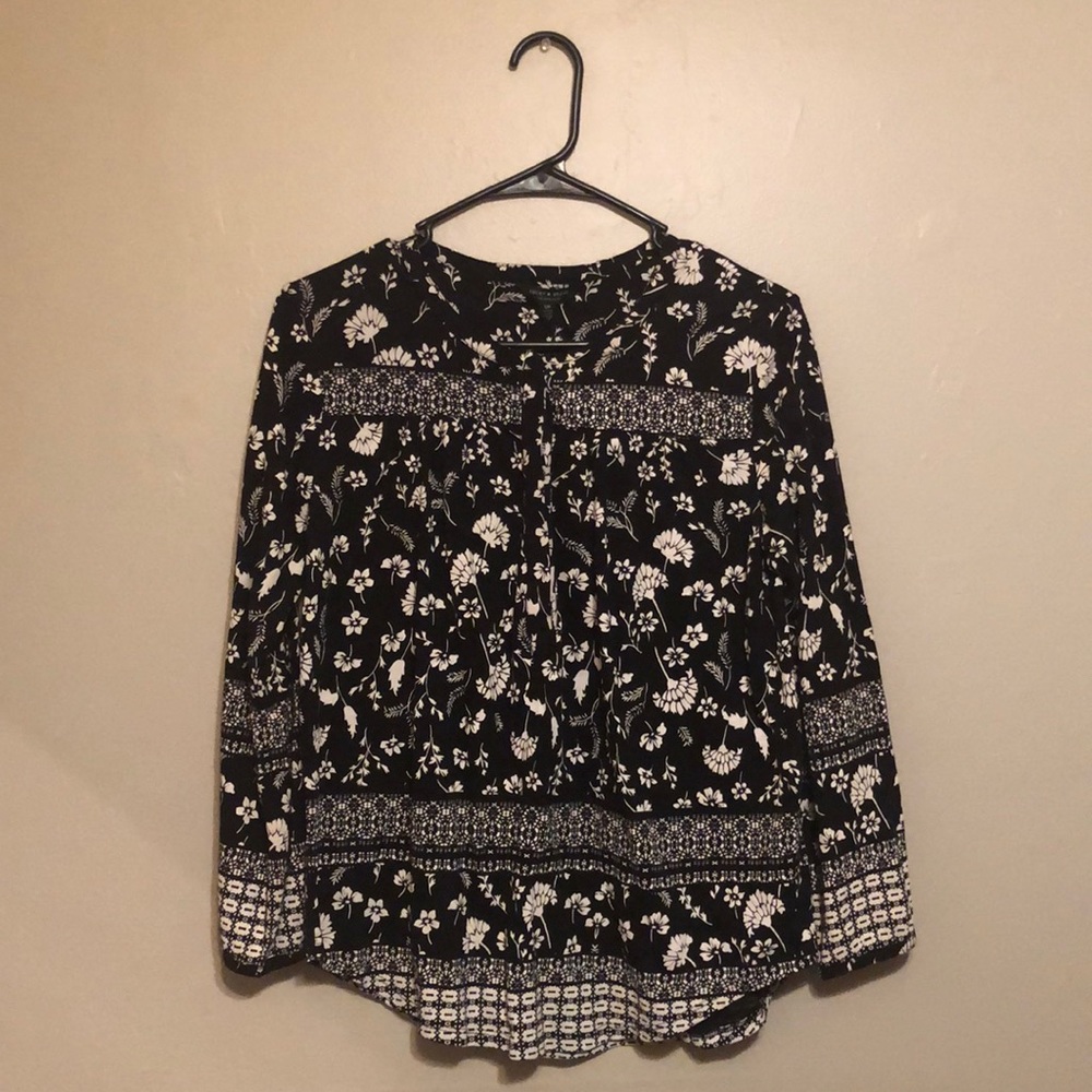 Lucky brand 3 quarter button down blouse